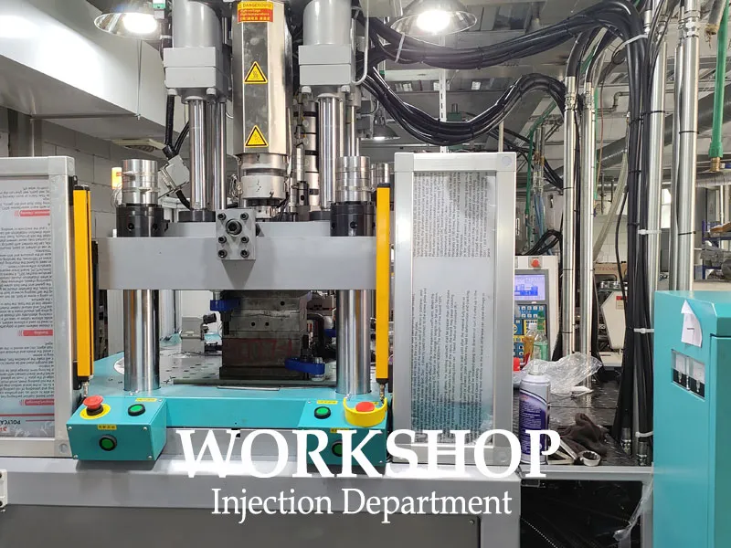 Workshop-Injection-Department.jpg Eyeglasses workshop - Injection Department